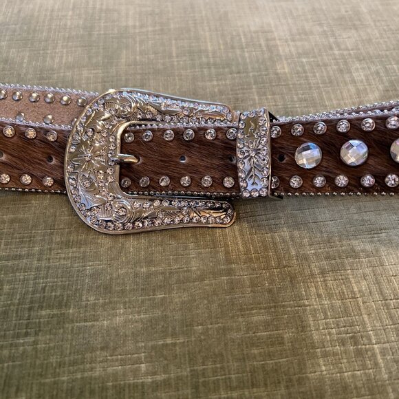 Nocona Brown Calf Hair Leather Studded Iridescent Rhinestone Belt M 32.5-38.5” - Picture 3 of 16